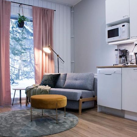 Studio 7, Air-Conditioned, 1 Free Parking, Calm Own Entrance Jyvaskyla Luaran gambar